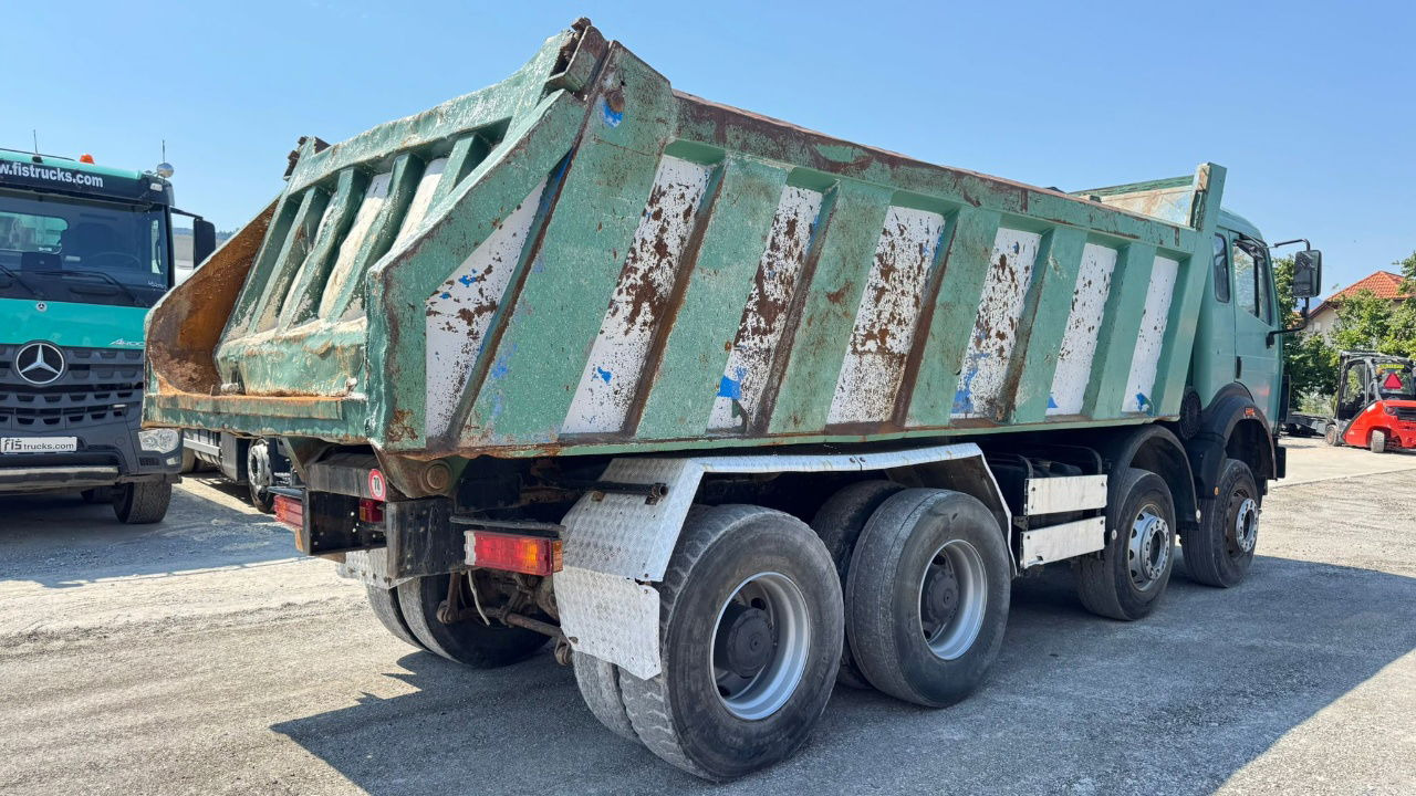 Mercedes-Benz SK 3235 8X4 tipper - V8 - Istovarivač: slika 4 Mercedes-Benz SK 3235 8X4 tipper - V8 - Istovarivač: slika 4