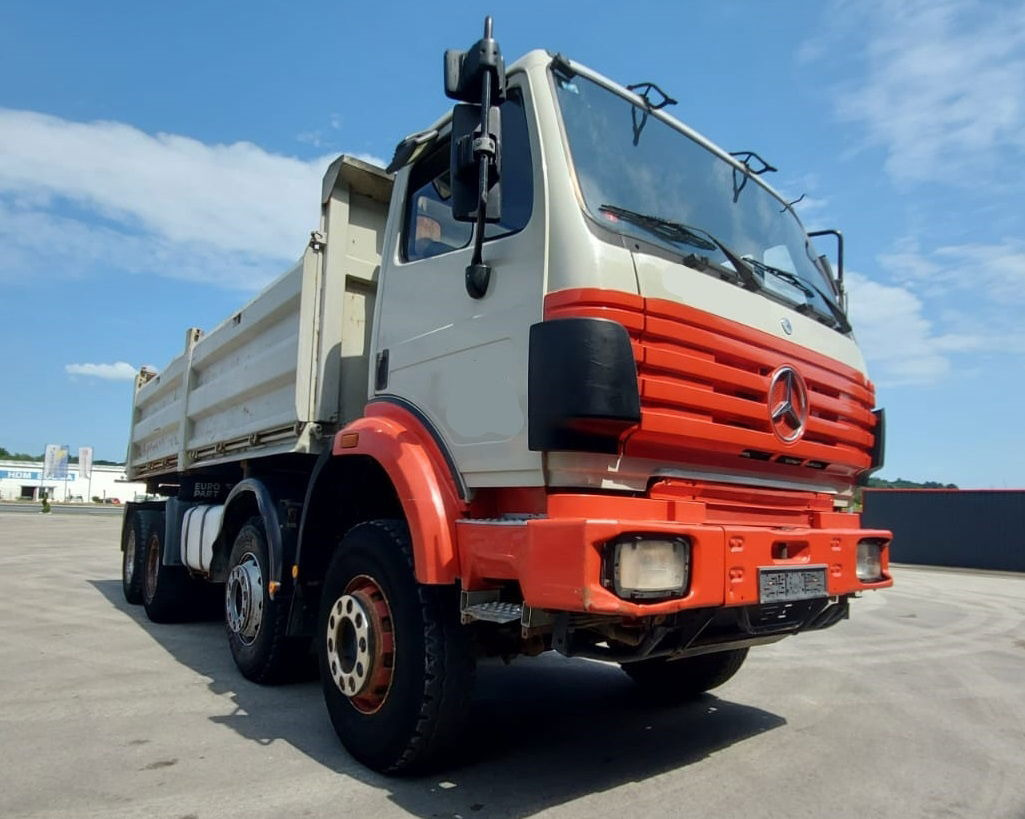 Mercedes-Benz SK 3235 8X4 tipper - V8 - Spring - Istovarivač: slika 1 Mercedes-Benz SK 3235 8X4 tipper - V8 - Spring - Istovarivač: slika 1