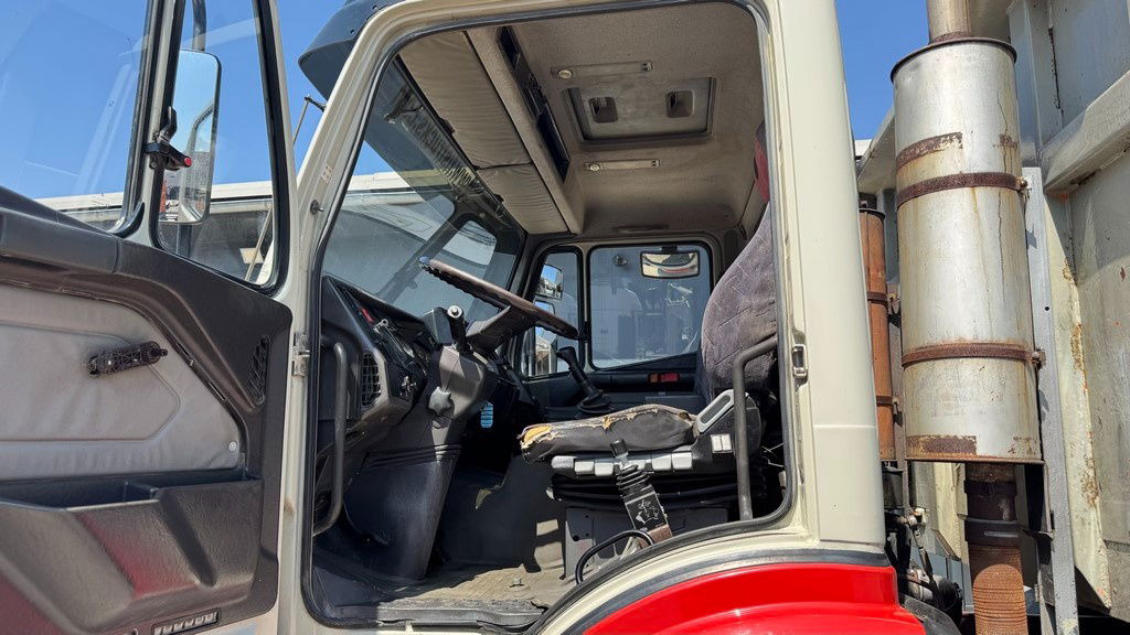 Mercedes-Benz SK 3235 8X4 tipper - V8 - top conditon Mercedes-Benz SK 3235 8X4 tipper - V8 - top conditon: slika 23