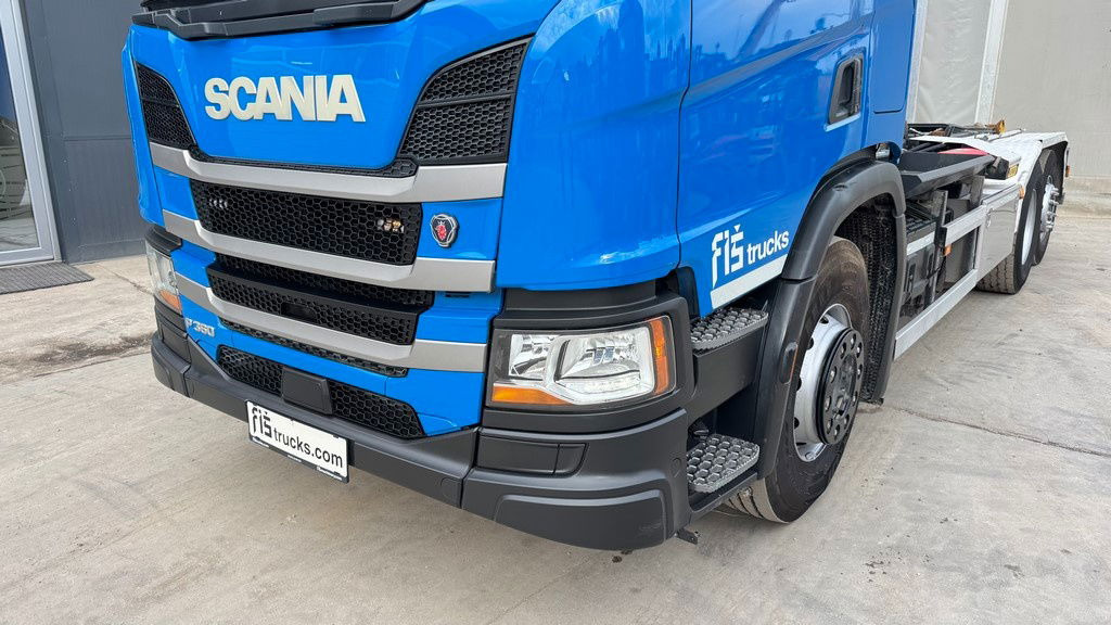 Scania P 360 6x2 palfinger abroll tipper - steering axle - Kamion za prevoz kontejnera/ Kamion sa promenjivim sandukom: slika 2 Scania P 360 6x2 palfinger abroll tipper - steering axle - Kamion za prevoz kontejnera/ Kamion sa promenjivim sandukom: slika 2