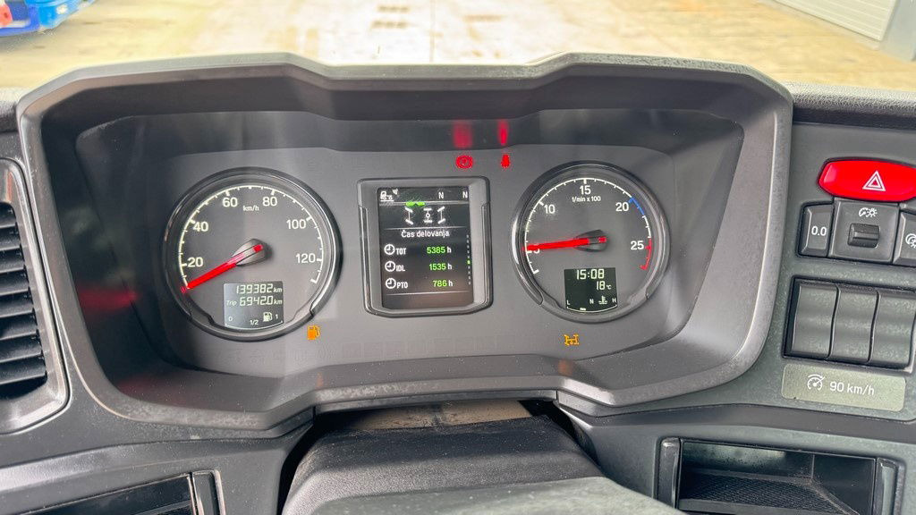 Scania P 360 6x2 palfinger abroll tipper - steering axle Scania P 360 6x2 palfinger abroll tipper - steering axle: slika 26 Scania P 360 6x2 palfinger abroll tipper - steering axle Scania P 360 6x2 palfinger abroll tipper - steering axle: slika 26