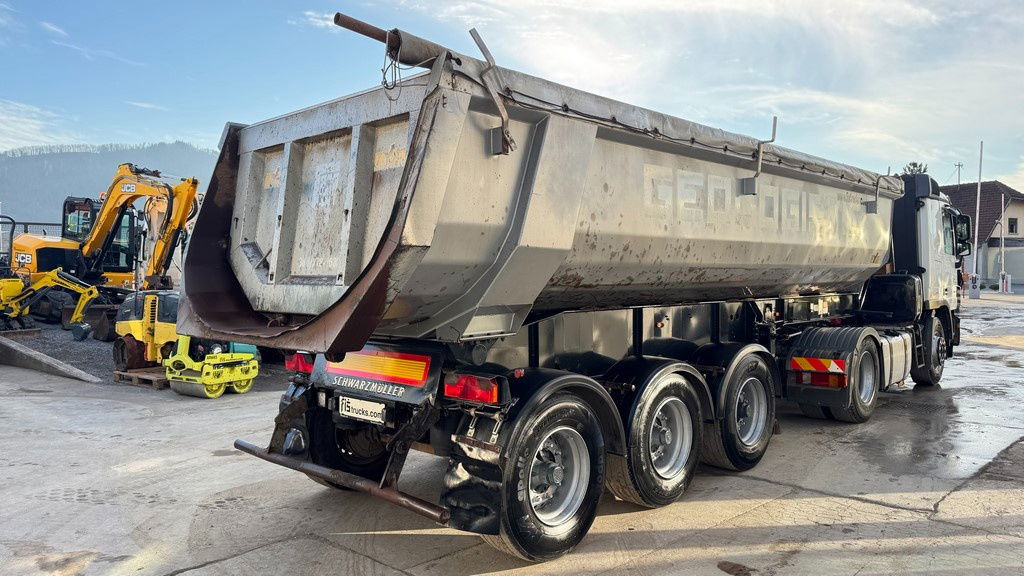 Schwarzmüller 3A Stmks/E 3-Axle Tipper Trailer - lift axle - Poluprikolica istovarivača: slika 3 Schwarzmüller 3A Stmks/E 3-Axle Tipper Trailer - lift axle - Poluprikolica istovarivača: slika 3