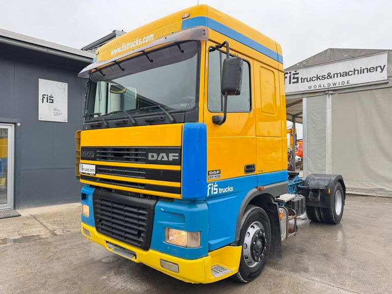 DAF XF 95.430 4x2 tractor unit - euro 3 - Tegljač: slika 1 DAF XF 95.430 4x2 tractor unit - euro 3 - Tegljač: slika 1