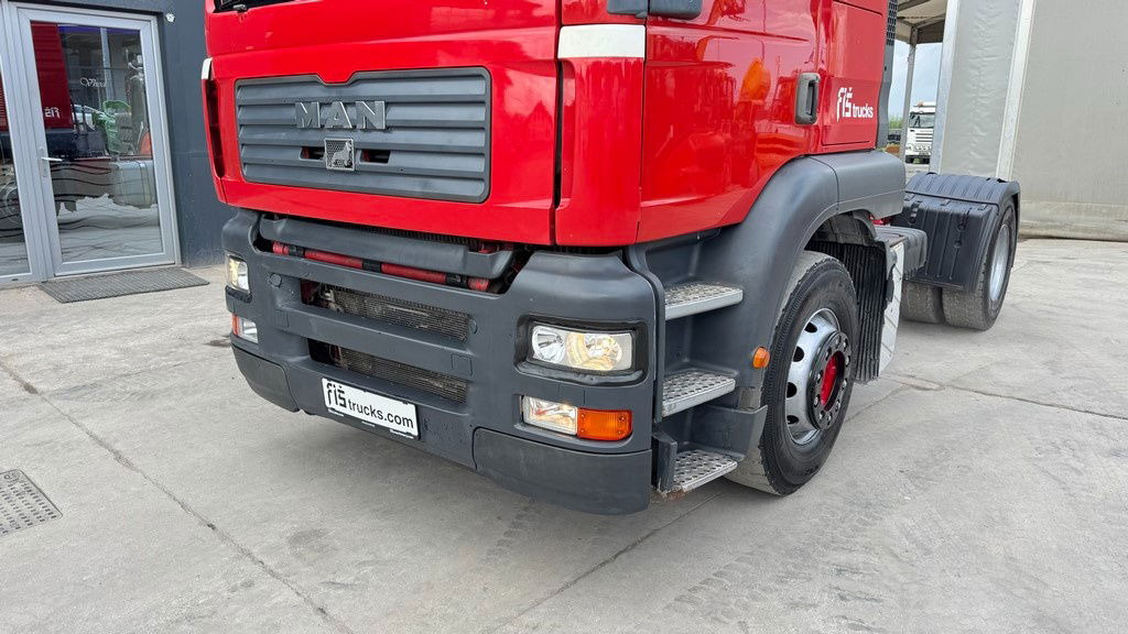 MAN TGA 18.413 4X2 tractor unit - Tegljač: slika 2 MAN TGA 18.413 4X2 tractor unit - Tegljač: slika 2