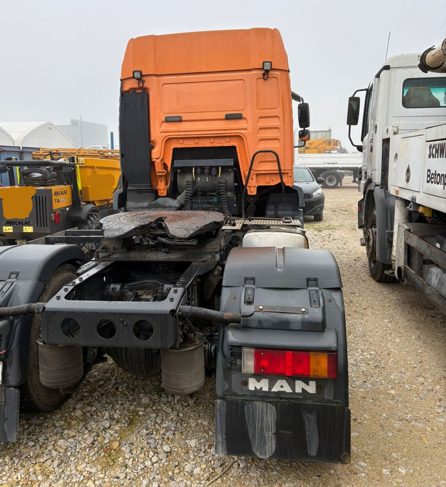 MAN TGA 18.430 4x2 tractor unit - new tyres - Tegljač: slika 4 MAN TGA 18.430 4x2 tractor unit - new tyres - Tegljač: slika 4