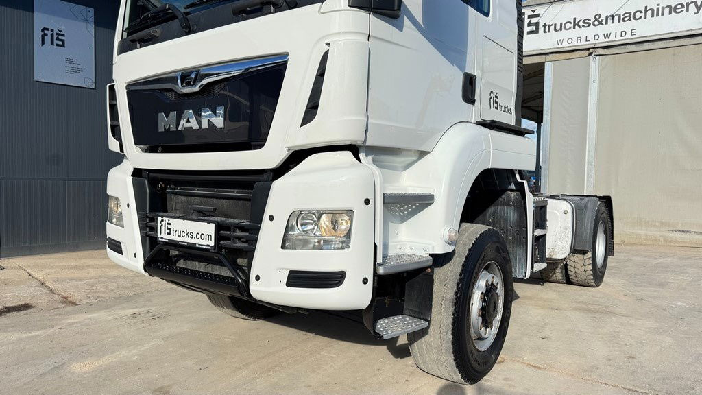 MAN TGS 18.460 4X4 tractor unit - cardan - motor brake - Tegljač: slika 2 MAN TGS 18.460 4X4 tractor unit - cardan - motor brake - Tegljač: slika 2
