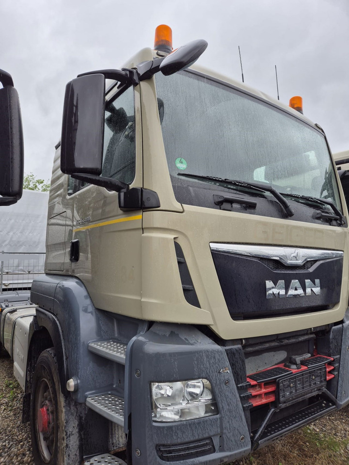 MAN TGS 18.480 4X4 tractor unit - tipper hydraulics - Tegljač: slika 2 MAN TGS 18.480 4X4 tractor unit - tipper hydraulics - Tegljač: slika 2