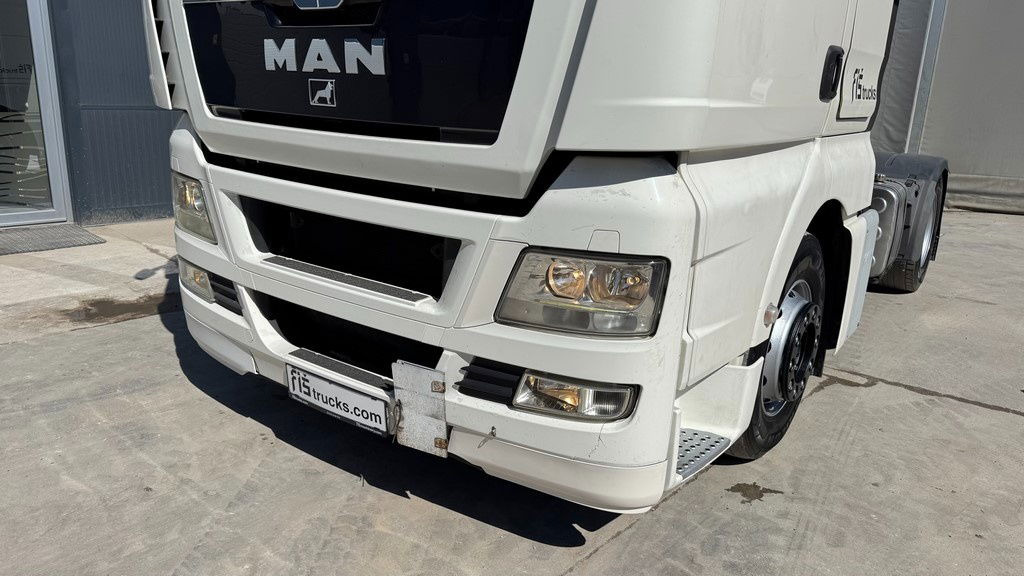 MAN TGX 18.400 4X2 tipp. hydr. - retarder - Tegljač: slika 2 MAN TGX 18.400 4X2 tipp. hydr. - retarder - Tegljač: slika 2