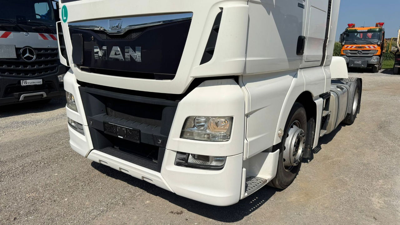 MAN TGX 18.440 4X2 tractor unit - retarder - Tegljač: slika 2 MAN TGX 18.440 4X2 tractor unit - retarder - Tegljač: slika 2