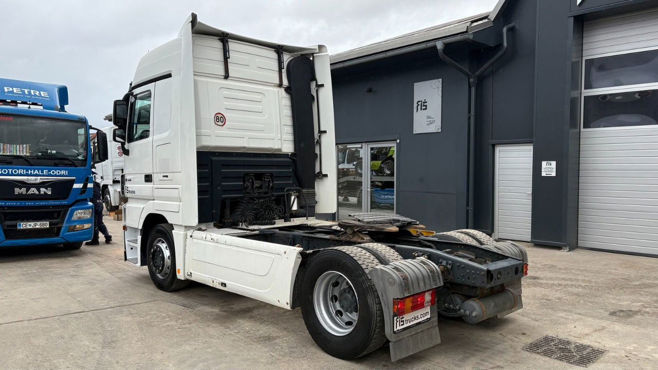 Mercedes-Benz Actros 1844 4x2 - tractor unit - retarder - Tegljač: slika 4 Mercedes-Benz Actros 1844 4x2 - tractor unit - retarder - Tegljač: slika 4