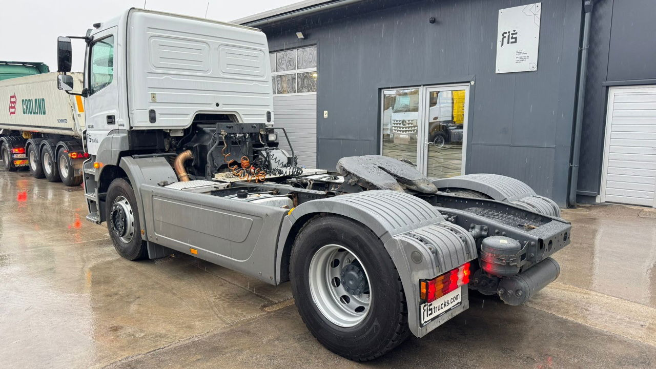 Mercedes-Benz Axor 1836 4x2 tipper hydraulics - Tegljač: slika 4 Mercedes-Benz Axor 1836 4x2 tipper hydraulics - Tegljač: slika 4