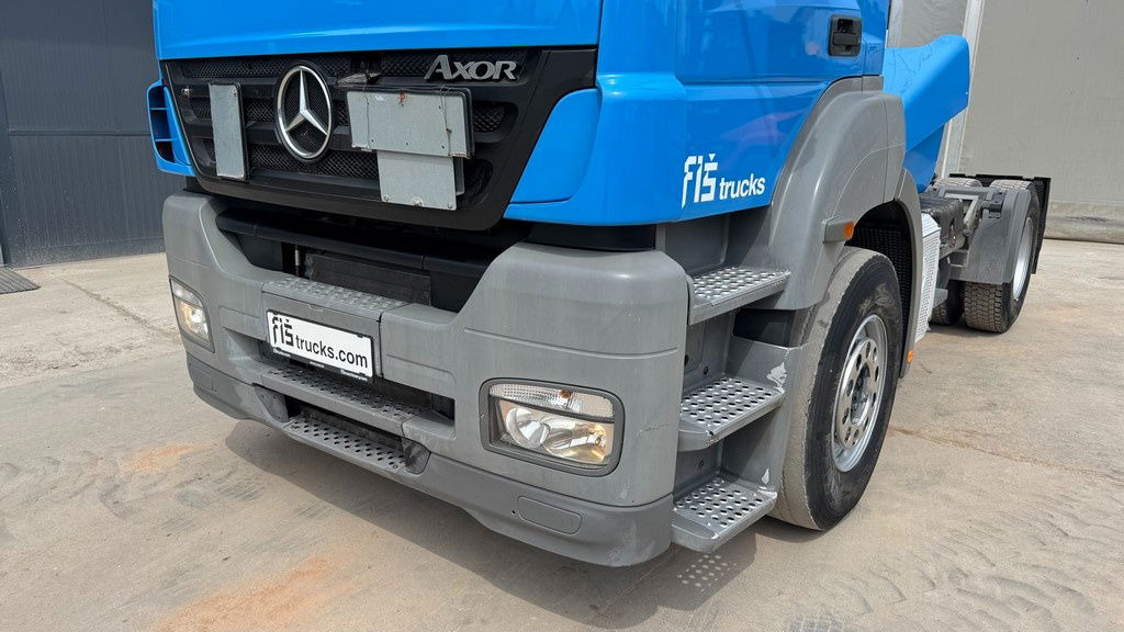 Mercedes-Benz Axor 1840 LS 4x2 tipper hydraulics - Tegljač: slika 2 Mercedes-Benz Axor 1840 LS 4x2 tipper hydraulics - Tegljač: slika 2
