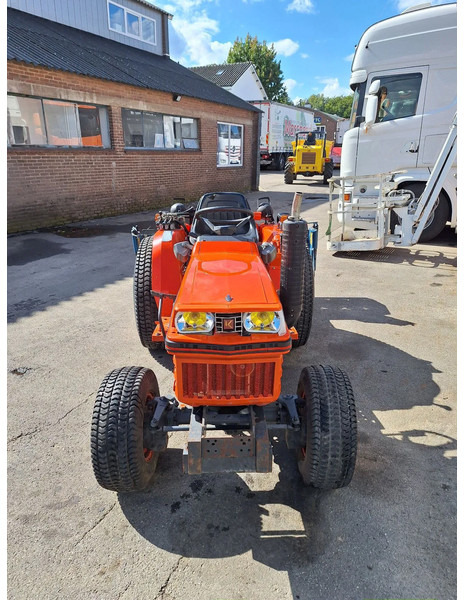 Kubota B2150 - Vučno vozilo: slika 3 Kubota B2150 - Vučno vozilo: slika 3