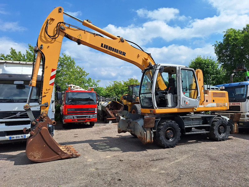 Liebherr A904C - Bager točkaš: slika 1 Liebherr A904C - Bager točkaš: slika 1