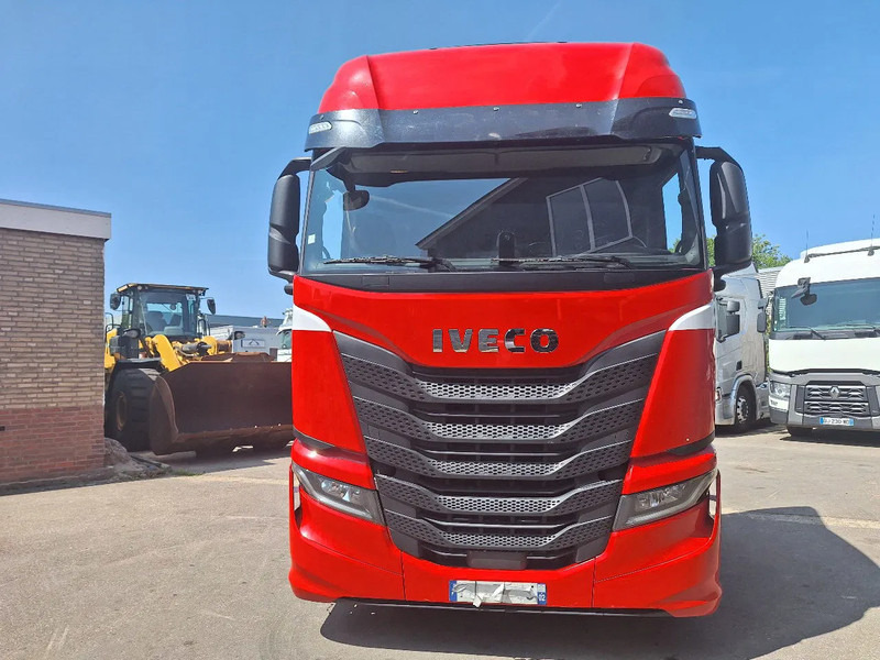 Iveco Stralis 510 Stralis 510 - Tegljač: slika 2 Iveco Stralis 510 Stralis 510 - Tegljač: slika 2