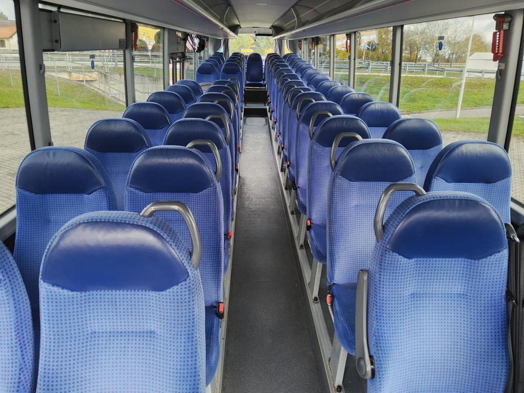 MAN Lion´s Regio R12 53+1+1 Sitze / Klima / 6 Gang - Prigradski autobus: slika 5 MAN Lion´s Regio R12 53+1+1 Sitze / Klima / 6 Gang - Prigradski autobus: slika 5