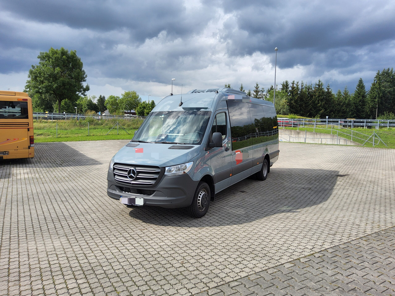 Mercedes Benz 517 cdi BusDesign Comfort 19+1+1 Schlafsitze / USB / Klima / Automatik - Minibus, Putnički kombi: slika 2 Mercedes Benz 517 cdi BusDesign Comfort 19+1+1 Schlafsitze / USB / Klima / Automatik - Minibus, Putnički kombi: slika 2