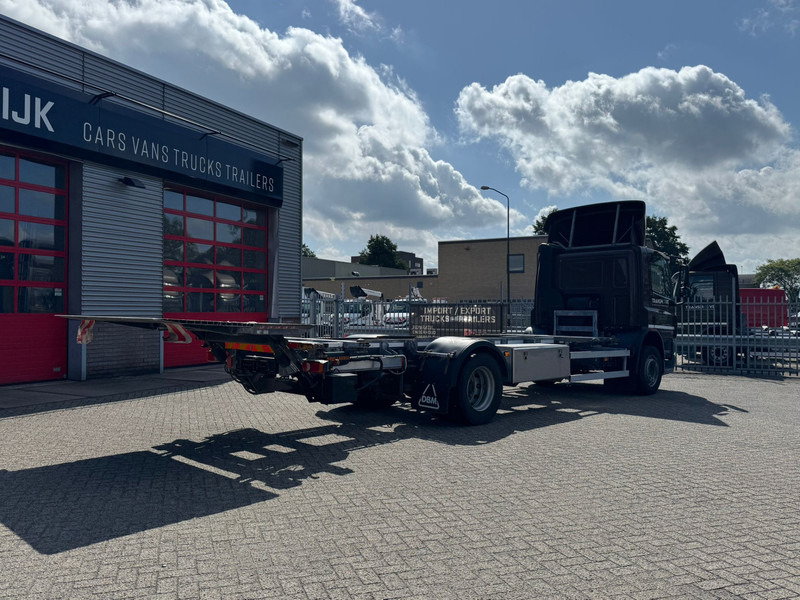 DAF CF65 220 - Kamion za prevoz kontejnera/ Kamion sa promenjivim sandukom: slika 5 DAF CF65 220 - Kamion za prevoz kontejnera/ Kamion sa promenjivim sandukom: slika 5