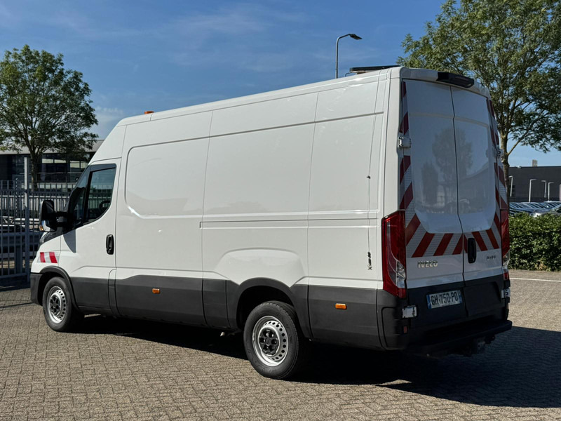 Iveco Daily 35S14 Voice Alicia Spraakassistent Voice assistent - Furgon: slika 5 Iveco Daily 35S14 Voice Alicia Spraakassistent Voice assistent - Furgon: slika 5