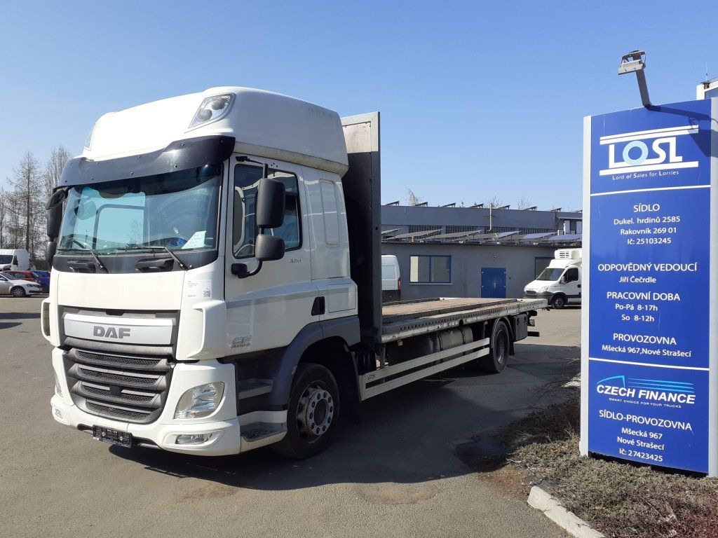 DAF CF320 EURO 6 - Kamion sa tovarnim sandukom: slika 1 DAF CF320 EURO 6 - Kamion sa tovarnim sandukom: slika 1