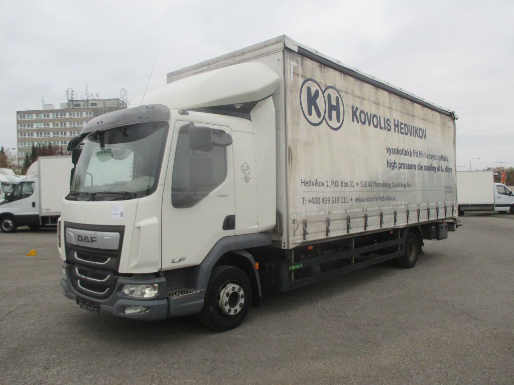 DAF LF 12.260 - Kamion sa ceradom: slika 1 DAF LF 12.260 - Kamion sa ceradom: slika 1