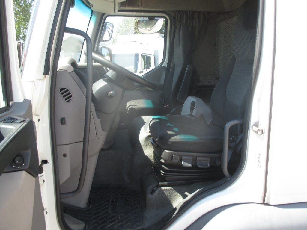 DAF LF 260 - Kamion sa tovarnim sandukom: slika 5 DAF LF 260 - Kamion sa tovarnim sandukom: slika 5