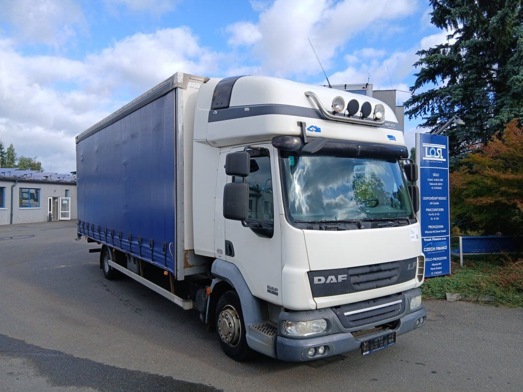 DAF LF45.220 EURO 4 - Kamion sa ceradom: slika 2 DAF LF45.220 EURO 4 - Kamion sa ceradom: slika 2