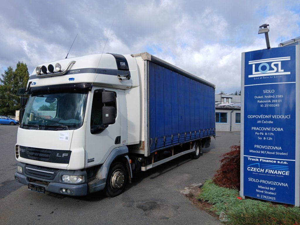 DAF LF45.220 EURO 4 - Kamion sa ceradom: slika 1 DAF LF45.220 EURO 4 - Kamion sa ceradom: slika 1