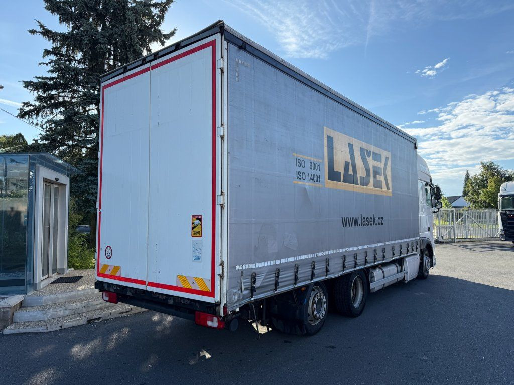 DAF XF440 EURO 6 6x2 - Kamion sa ceradom: slika 4 DAF XF440 EURO 6 6x2 - Kamion sa ceradom: slika 4
