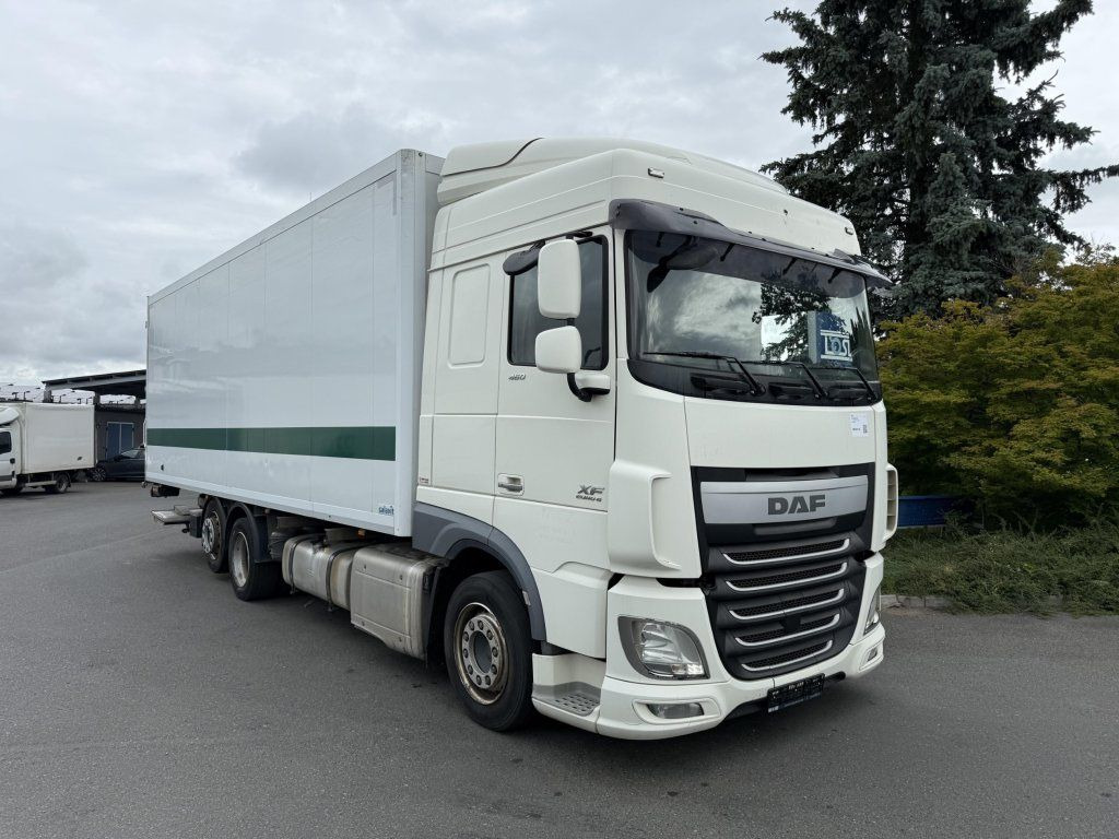 DAF XF460 6x2 EURO 6 - Kamion sa zatvorenim sandukom: slika 2 DAF XF460 6x2 EURO 6 - Kamion sa zatvorenim sandukom: slika 2