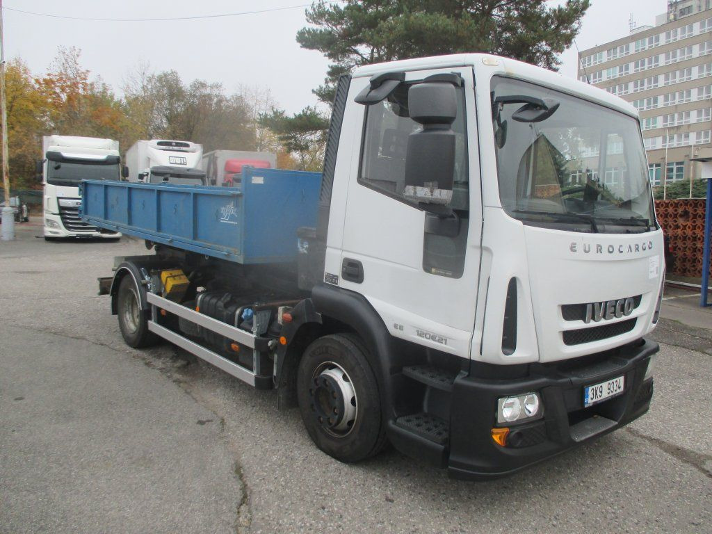 Iveco 120E Iveco 120E - Kamion sa hidrauličnom kukom: slika 3 Iveco 120E Iveco 120E - Kamion sa hidrauličnom kukom: slika 3