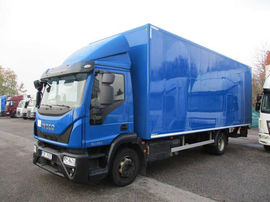 Iveco 120E25 mit LBW Iveco 120E25 mit LBW - Kamion sa zatvorenim sandukom: slika 1 Iveco 120E25 mit LBW Iveco 120E25 mit LBW - Kamion sa zatvorenim sandukom: slika 1