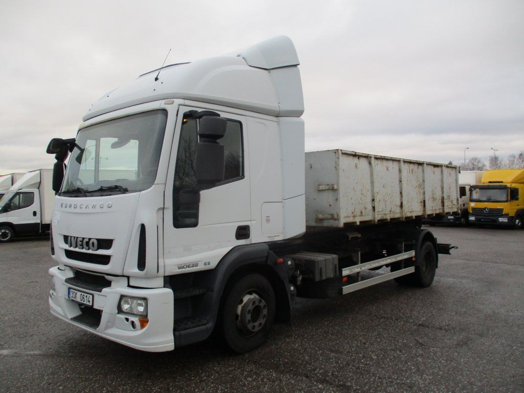 Iveco 140E22 - Kamion sa hidrauličnom kukom: slika 1 Iveco 140E22 - Kamion sa hidrauličnom kukom: slika 1