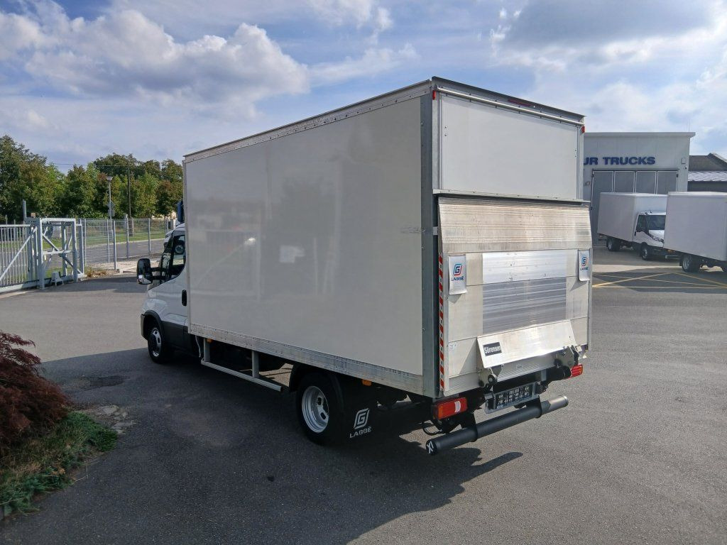 Iveco 35C16 Daily - Dostavno vozilo sa zatvorenim sandukom: slika 5 Iveco 35C16 Daily - Dostavno vozilo sa zatvorenim sandukom: slika 5