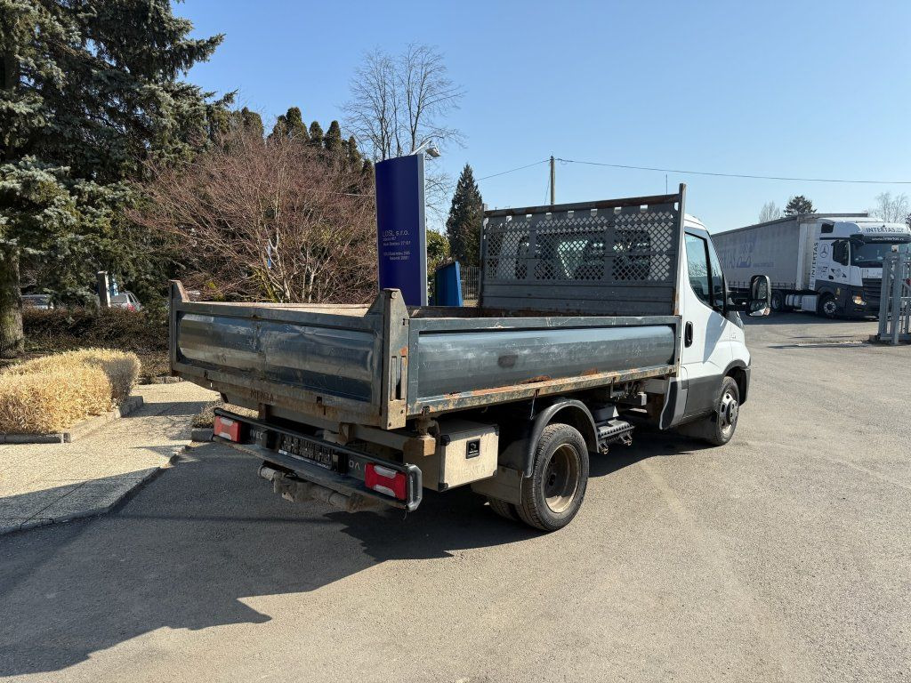 Iveco 35C17 Daily - Dostavno vozilo istovarivač: slika 4 Iveco 35C17 Daily - Dostavno vozilo istovarivač: slika 4