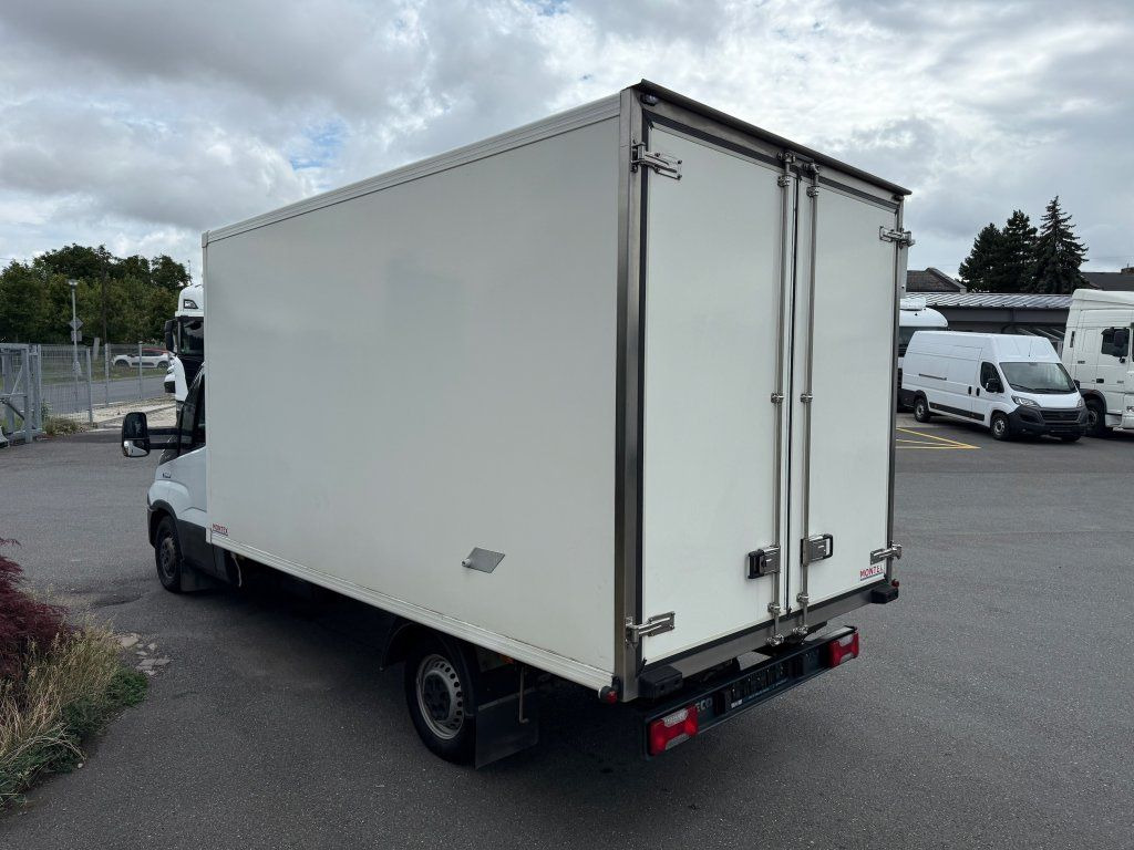 Iveco 35S16 Daily - Dostavno vozilo hladnjača: slika 5 Iveco 35S16 Daily - Dostavno vozilo hladnjača: slika 5