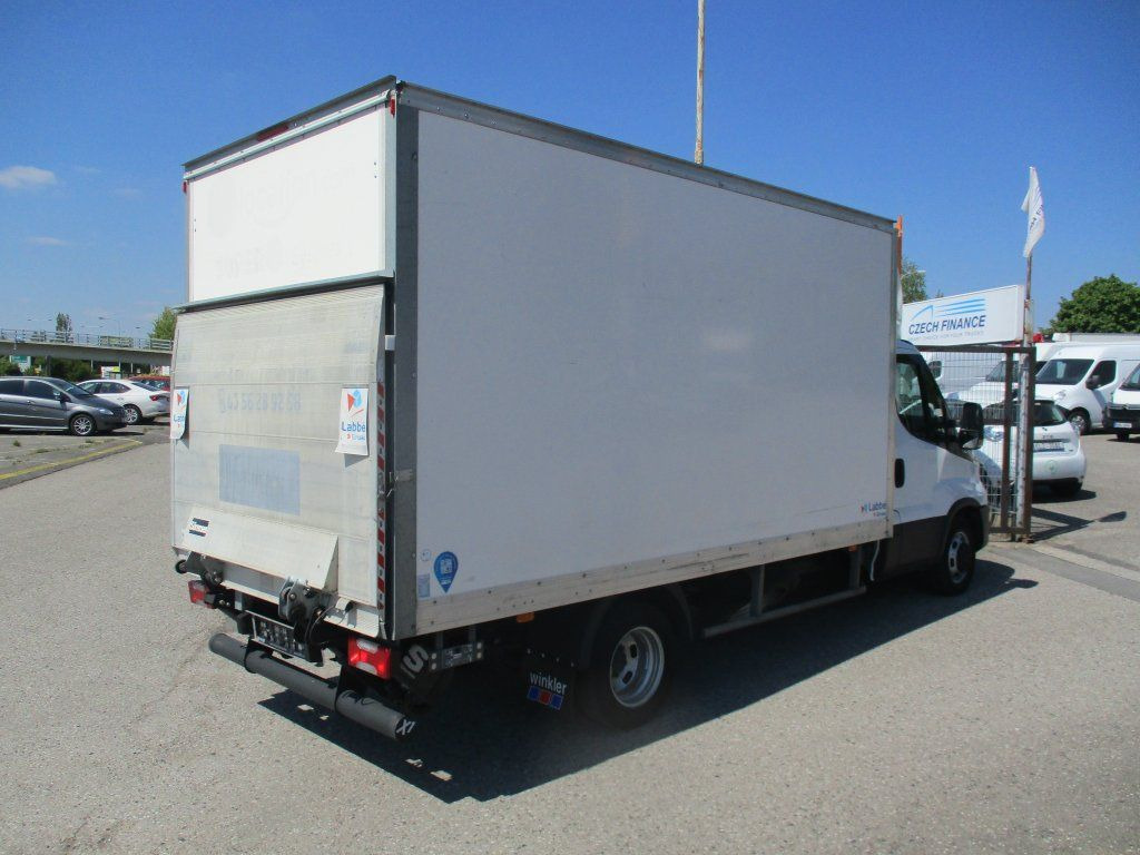 Iveco Daily 35C16 3.0 - Dostavno vozilo sa zatvorenim sandukom: slika 5 Iveco Daily 35C16 3.0 - Dostavno vozilo sa zatvorenim sandukom: slika 5