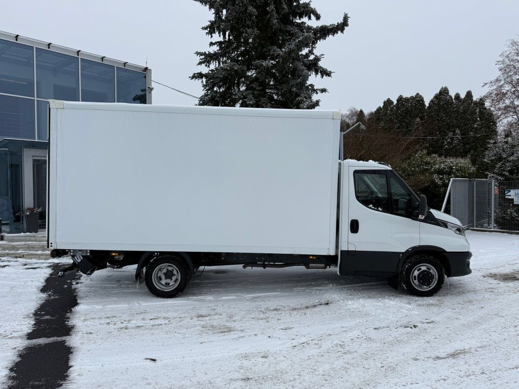 Iveco Daily 35C16 - Dostavno vozilo sa zatvorenim sandukom: slika 3 Iveco Daily 35C16 - Dostavno vozilo sa zatvorenim sandukom: slika 3
