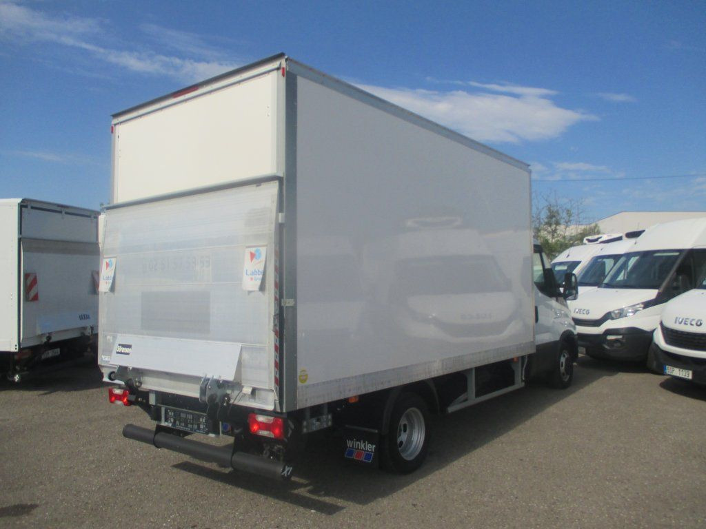 Iveco Daily 35C16 - Dostavno vozilo sa zatvorenim sandukom: slika 4 Iveco Daily 35C16 - Dostavno vozilo sa zatvorenim sandukom: slika 4