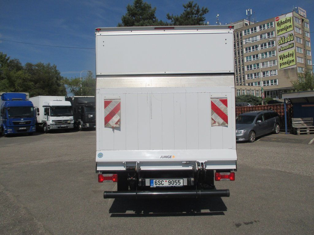 Iveco Daily 35C16 - Dostavno vozilo sa zatvorenim sandukom: slika 5 Iveco Daily 35C16 - Dostavno vozilo sa zatvorenim sandukom: slika 5