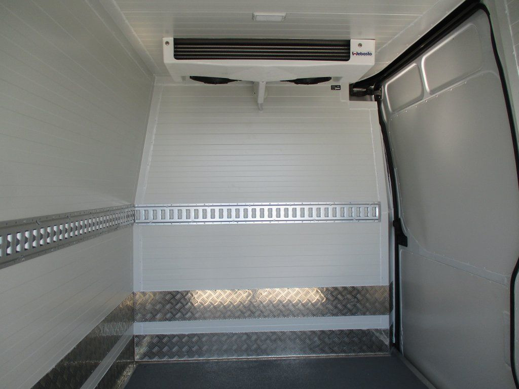 Dostavno vozilo hladnjača Iveco Daily 35S16 2.3L: slika 14