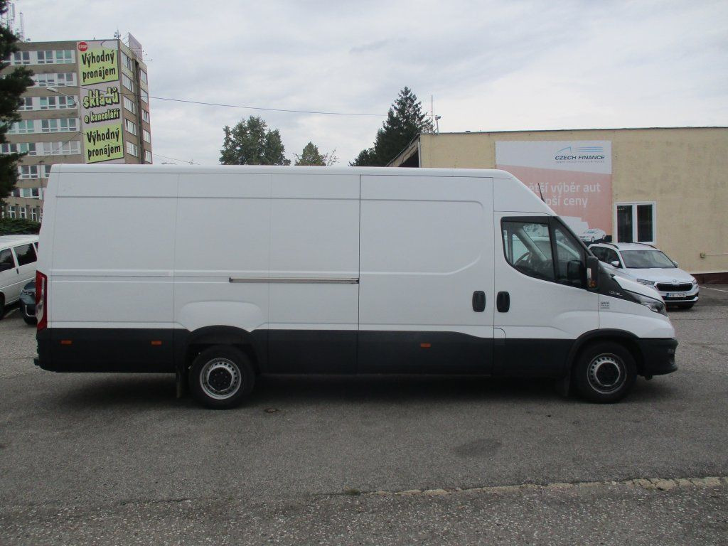 Iveco Daily 35S16 - Furgon: slika 4 Iveco Daily 35S16 - Furgon: slika 4