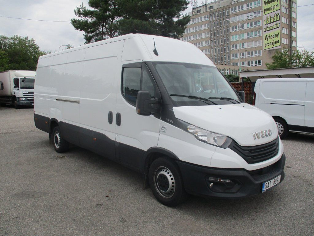 Iveco Daily 35S16 - Furgon: slika 3 Iveco Daily 35S16 - Furgon: slika 3