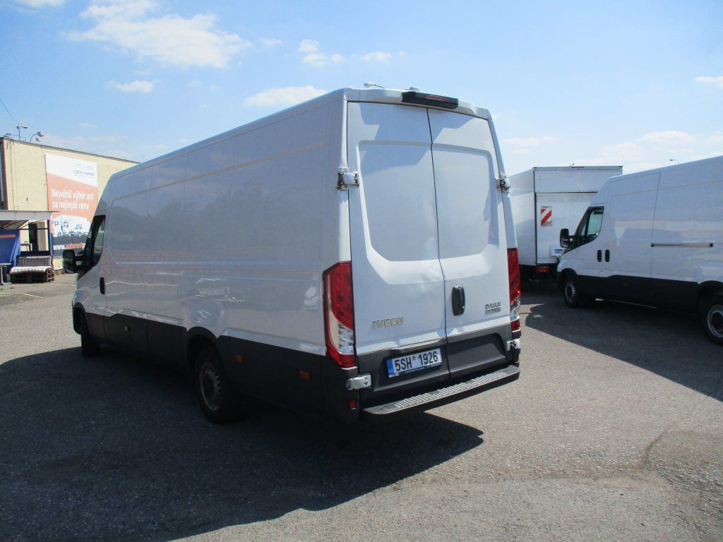 Iveco Daily 35S16 maxi - Furgon: slika 3 Iveco Daily 35S16 maxi - Furgon: slika 3