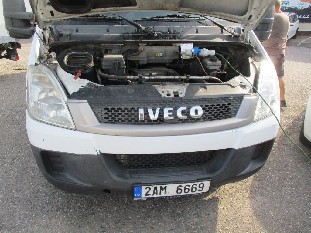 Iveco Daily 50C15 Carrier 350 - Dostavno vozilo hladnjača: slika 3 Iveco Daily 50C15 Carrier 350 - Dostavno vozilo hladnjača: slika 3