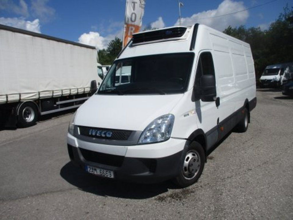 Iveco Daily 50C15 Carrier 350 - Dostavno vozilo hladnjača: slika 2 Iveco Daily 50C15 Carrier 350 - Dostavno vozilo hladnjača: slika 2