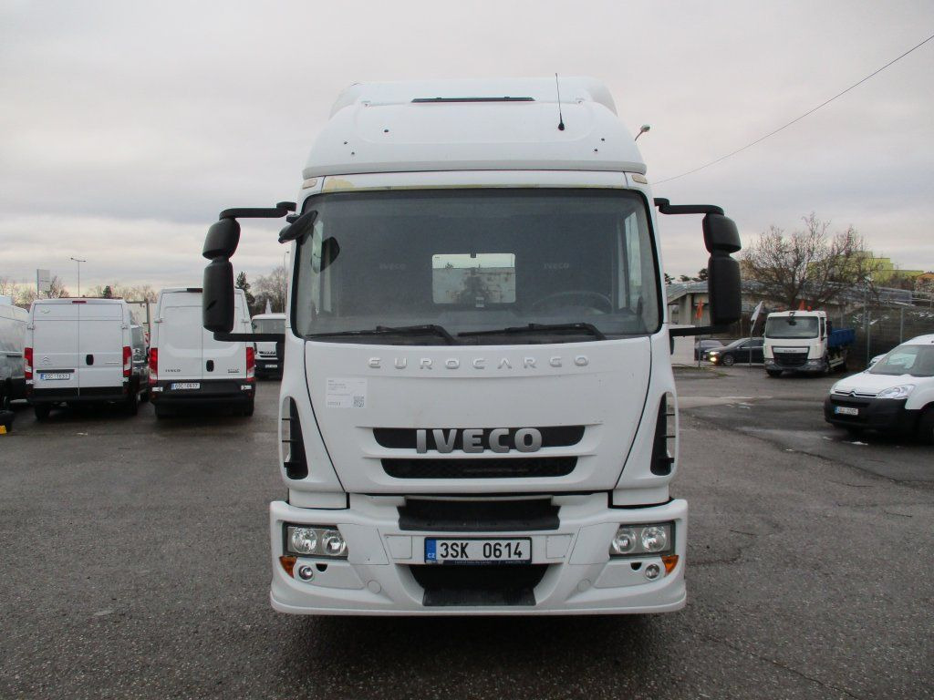 Iveco Eurocargo 140E22 - Kamion sa hidrauličnom kukom: slika 4 Iveco Eurocargo 140E22 - Kamion sa hidrauličnom kukom: slika 4