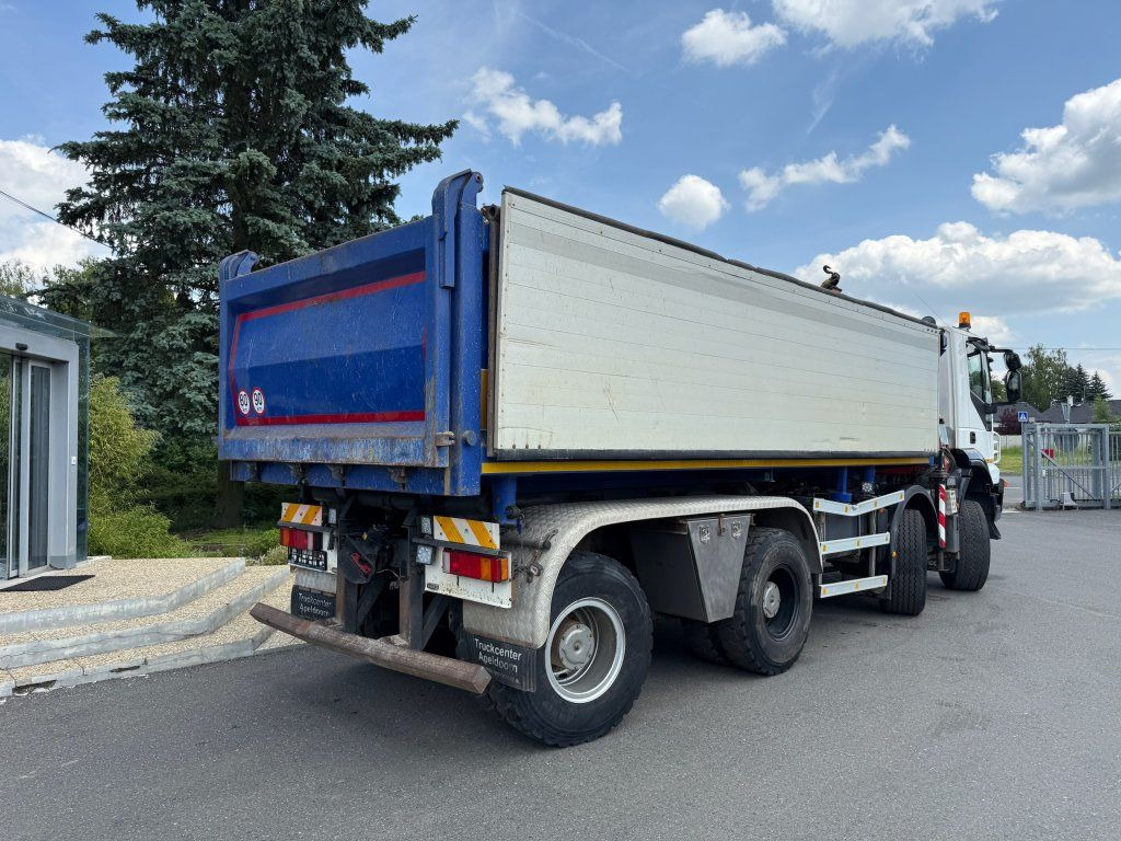 Iveco Trakker AD410 T45 8x8 + HMF 1643 Z2 - Istovarivač: slika 4 Iveco Trakker AD410 T45 8x8 + HMF 1643 Z2 - Istovarivač: slika 4