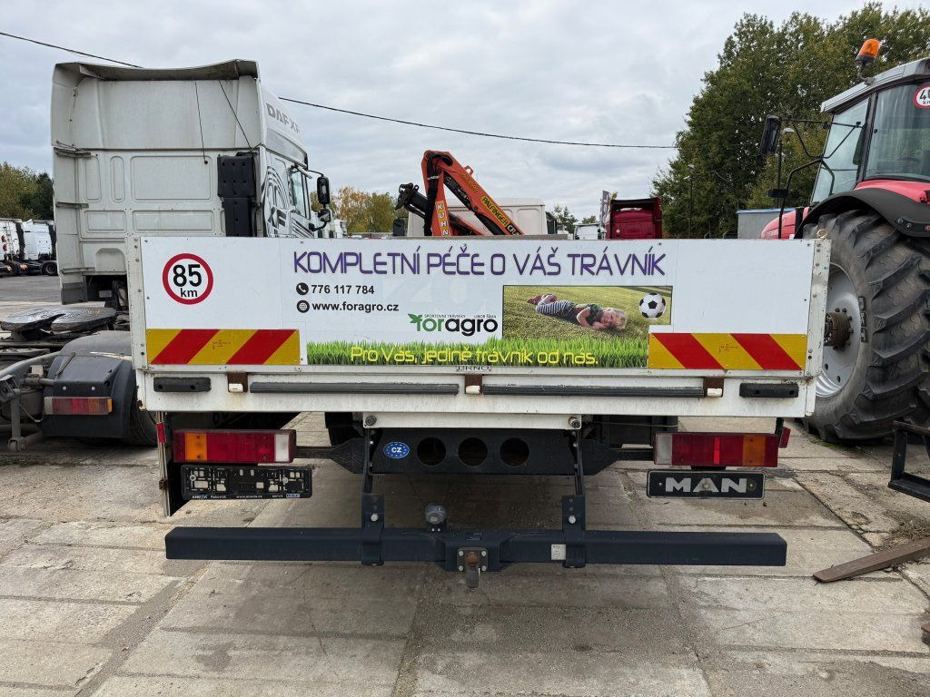 MAN 12.185 EURO 3 Kran UNBEWEGLICH - Kamion sa dizalicom: slika 4 MAN 12.185 EURO 3 Kran UNBEWEGLICH - Kamion sa dizalicom: slika 4