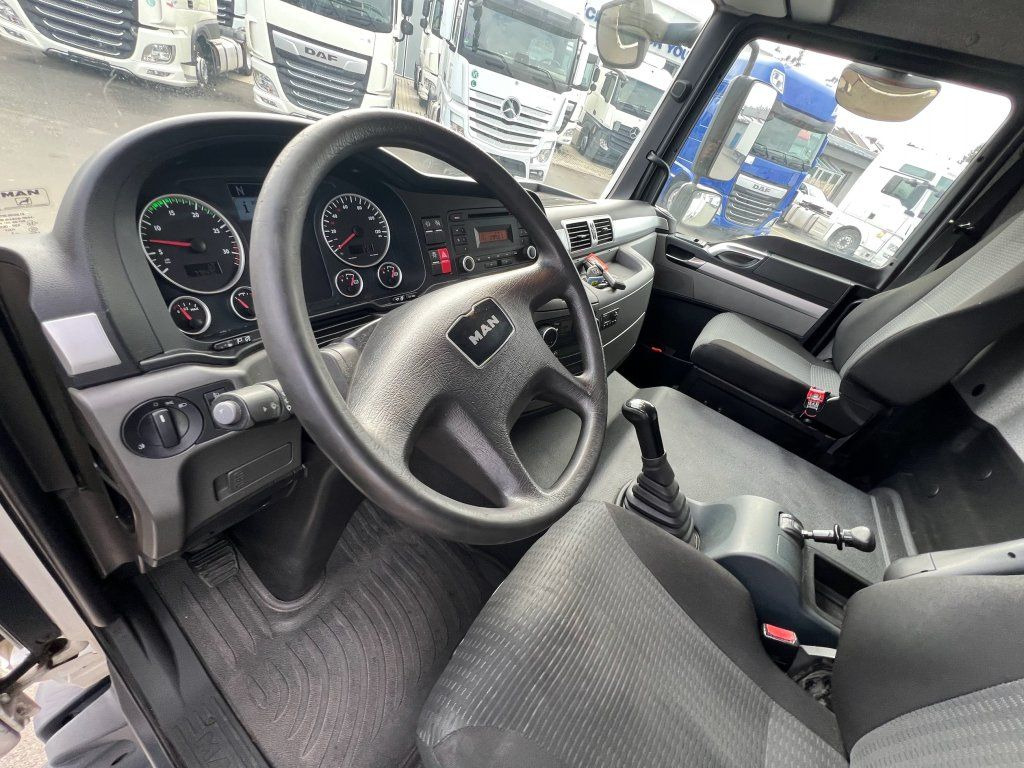 Hladnjača MAN TGL12.220 EURO 6 Carrier Xarios 600: slika 15